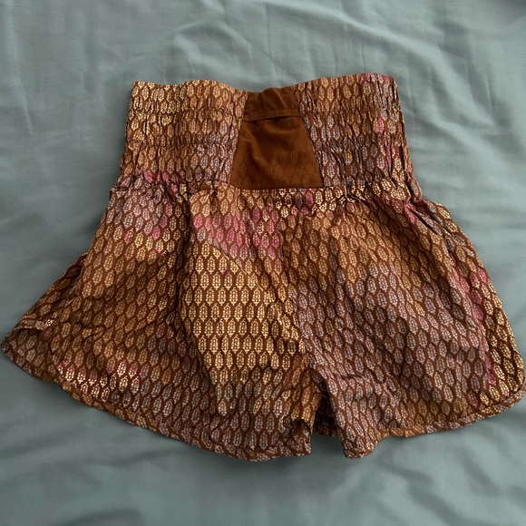 Free people movement shorts - Picture 2 of 3